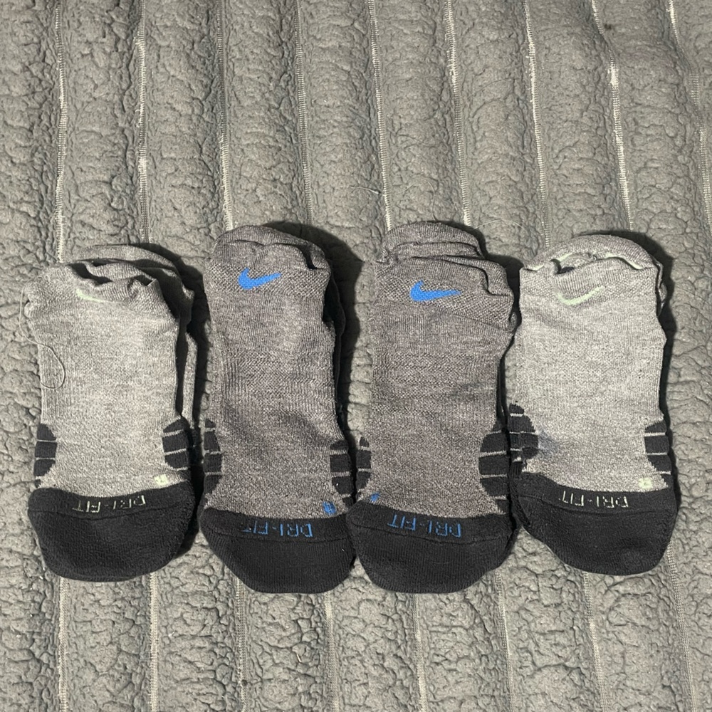 Nike Women’s Low-Cut Athletic Socks – Gray with Black and Blue Accents (4-Pack)